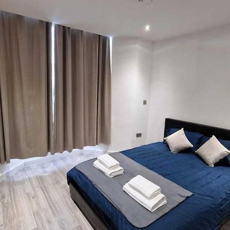 Skyview Strathnairn Apartment 1 Cardiff Bagian luar foto
