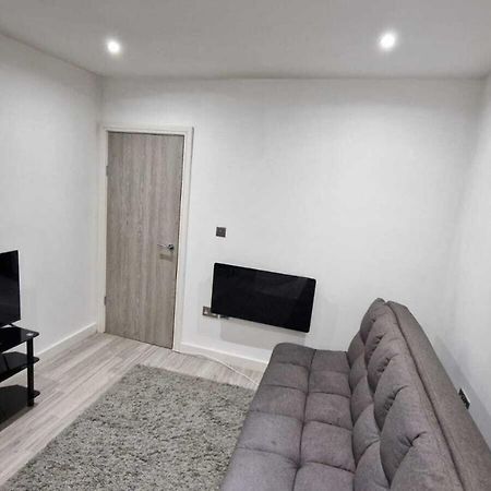 Skyview Strathnairn Apartment 1 Cardiff Bagian luar foto