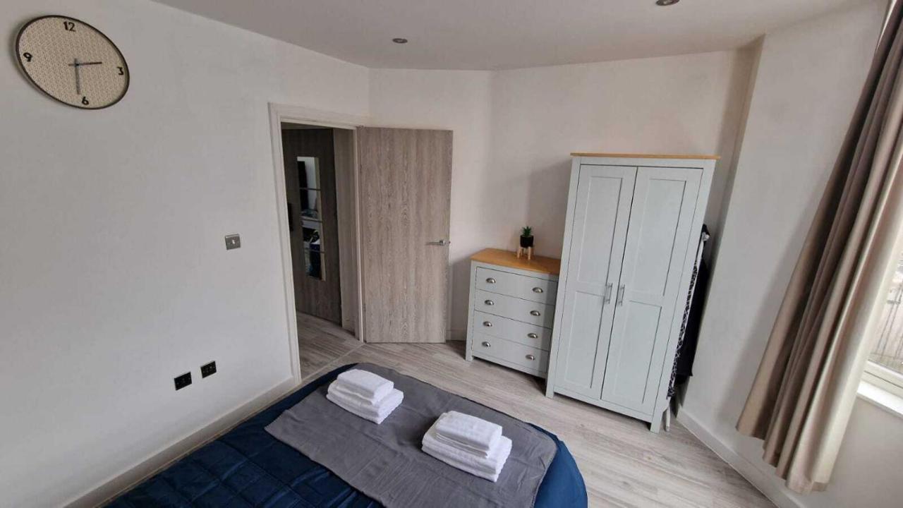 Skyview Strathnairn Apartment 1 Cardiff Bagian luar foto