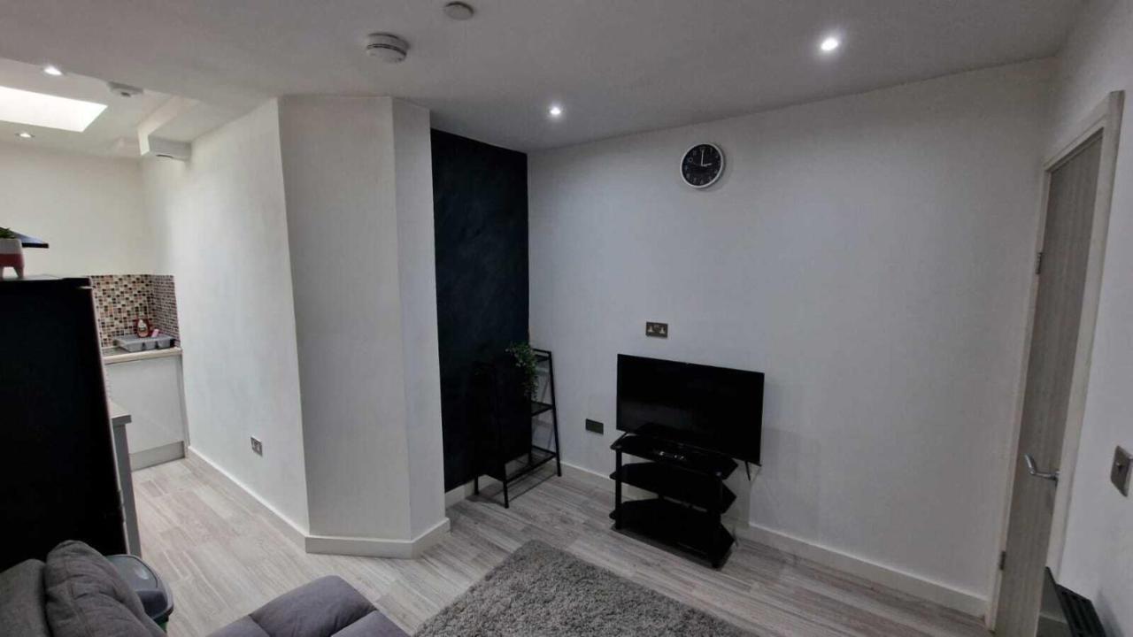 Skyview Strathnairn Apartment 1 Cardiff Bagian luar foto