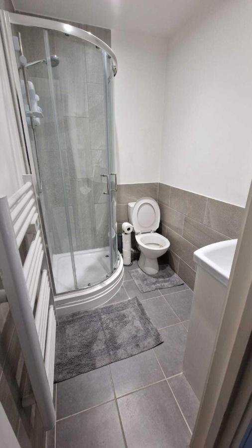 Skyview Strathnairn Apartment 1 Cardiff Bagian luar foto